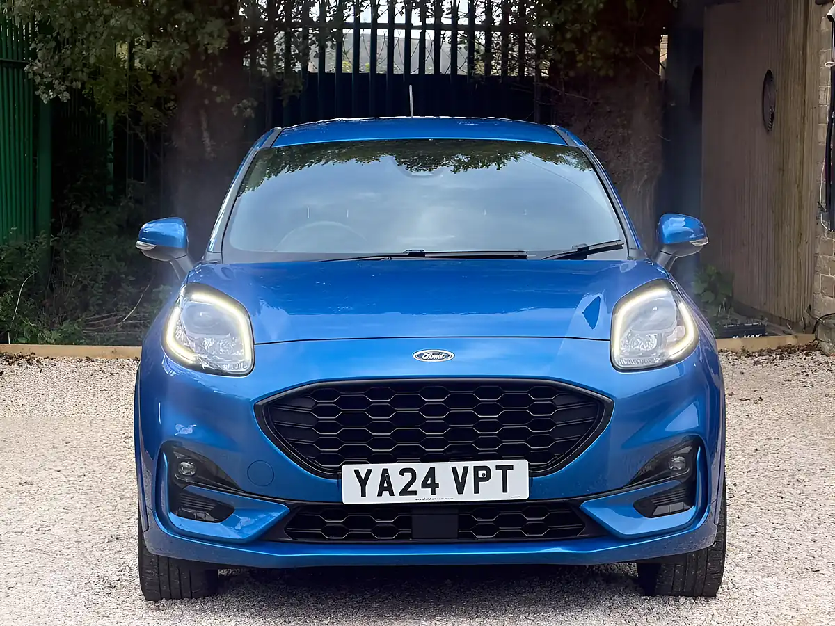 Used 2024 Ford Puma ST-Line Blue - Interior and Exterior details 2
