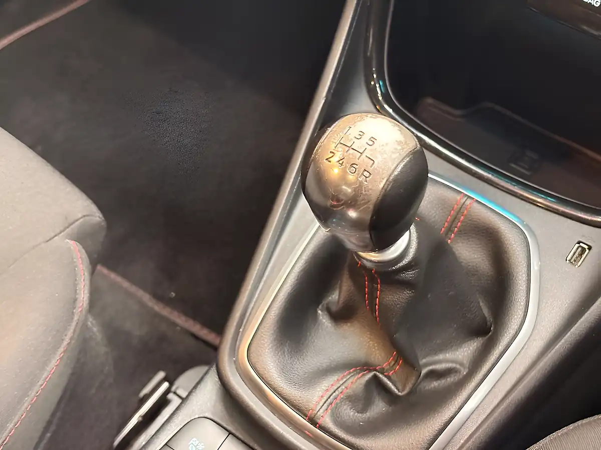 Used 2024 Ford Puma ST-Line Grey - Interior and Exterior details 10