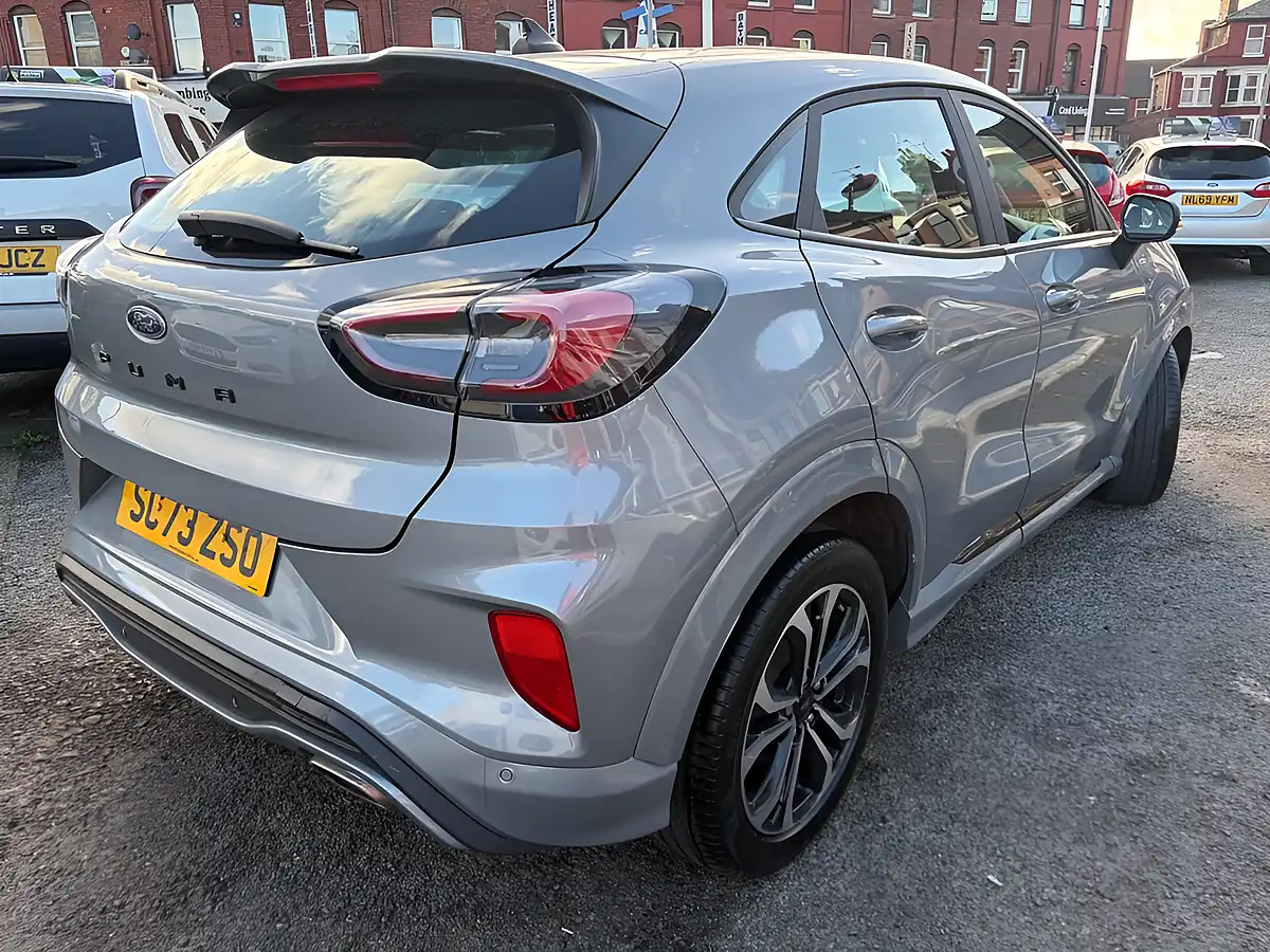 Used 2024 Ford Puma ST-Line Silver - Interior and Exterior details 7