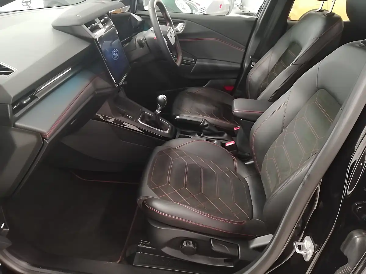 Used 2024 Ford Puma ST-Line X Black - Interior and Exterior details 16