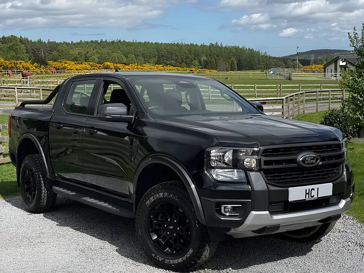 Used 2024 Ford Ranger Tremor Black - Front View