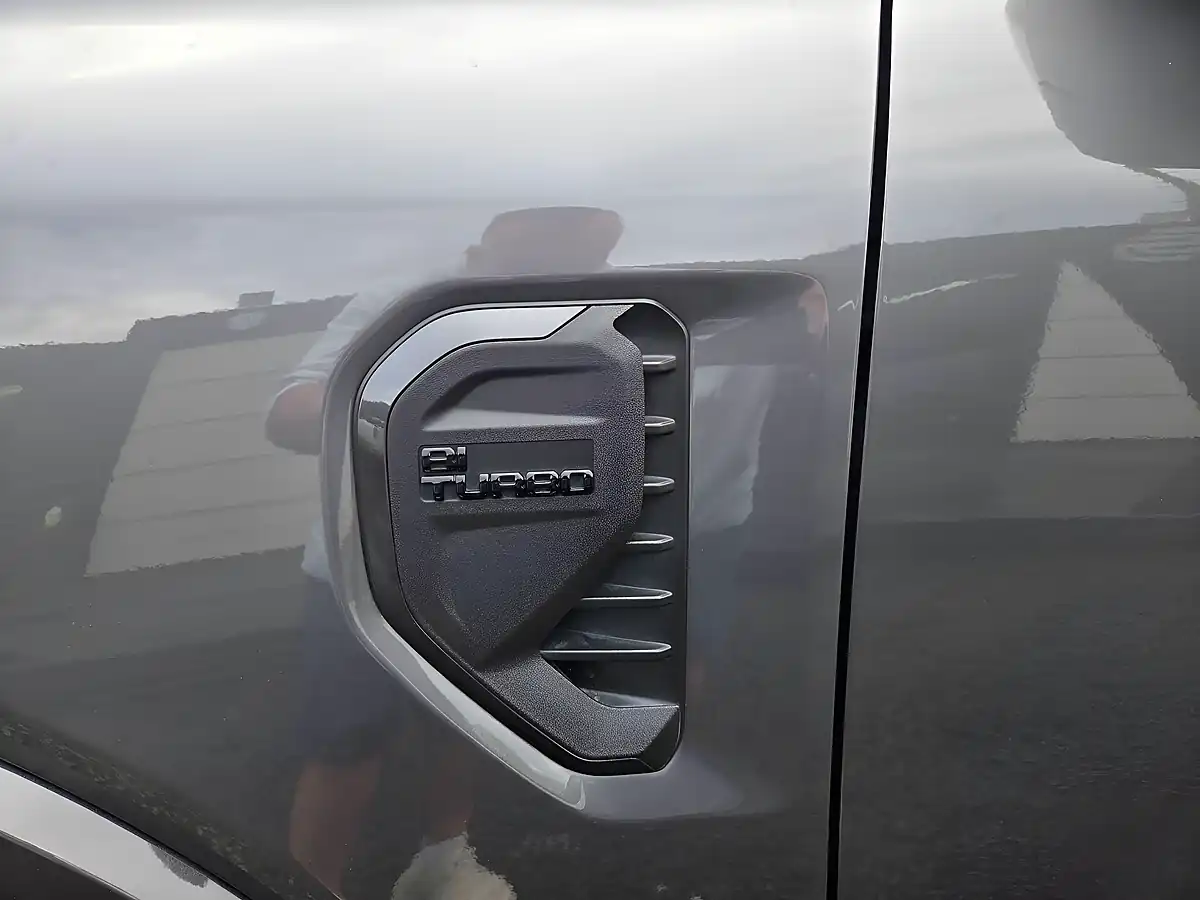 Used 2024 Ford Ranger Tremor Grey - Interior and Exterior details 15