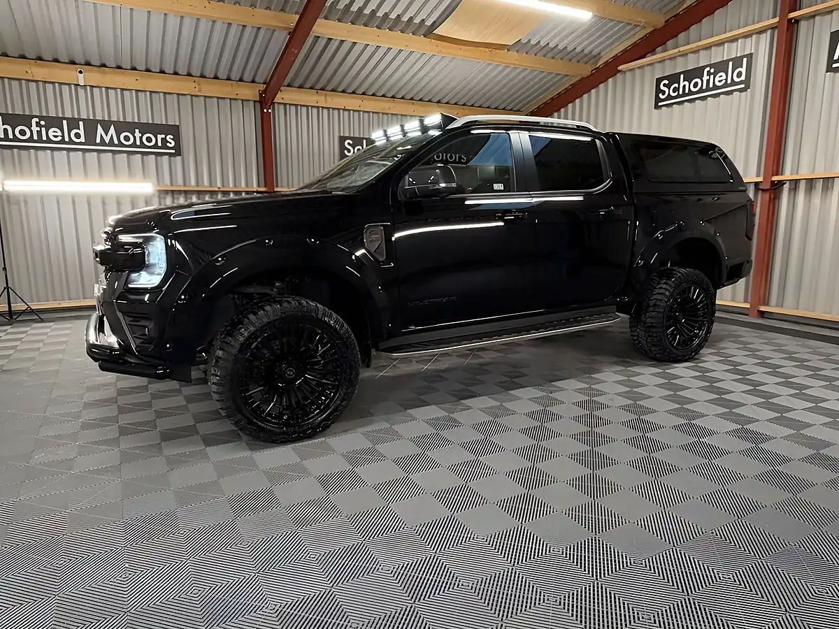 Used 2024 Ford Ranger Wildtrak Black - Interior and Exterior details 17
