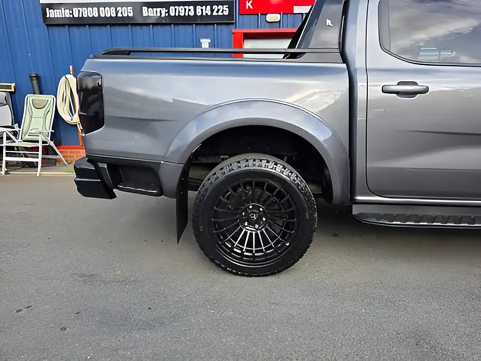 Used 2024 Ford Ranger Wildtrak Grey - Interior and Exterior details 9