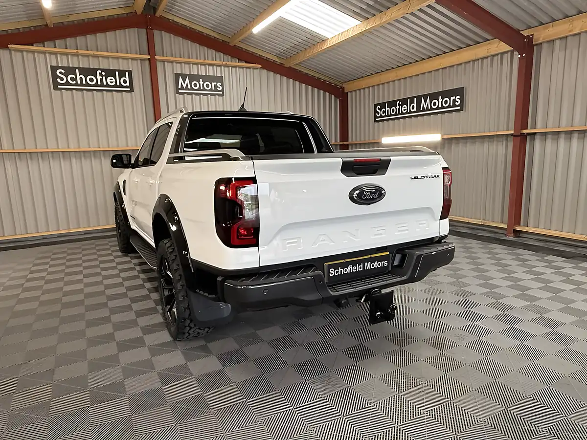 Used 2024 Ford Ranger Wildtrak White - Interior and Exterior details 12