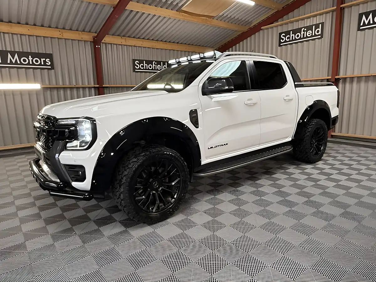 Used 2024 Ford Ranger Wildtrak White - Interior and Exterior details 17