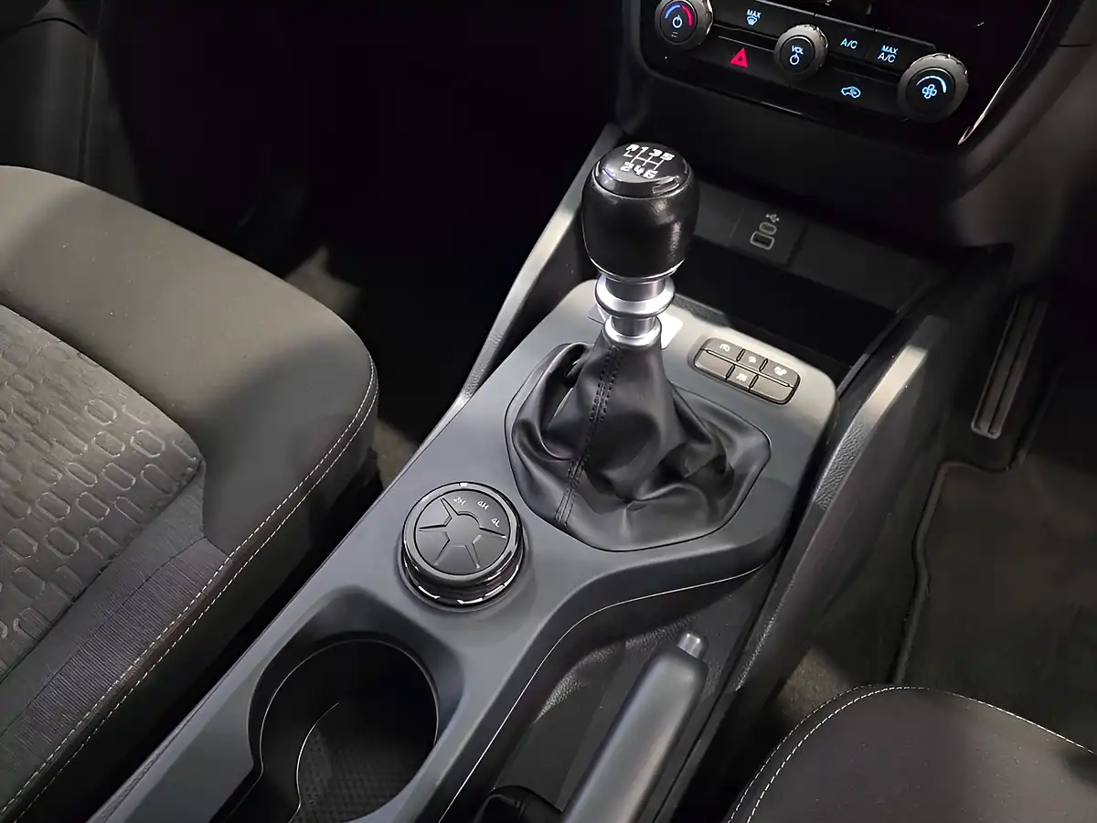 Used 2024 Ford Ranger Xlt Zenith ZT1 Edition White - Interior and Exterior details 12