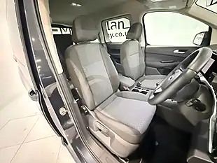 Used 2024 Ford Tourneo Connect Titanium Midnight Blue - Interior and Exterior details 12