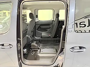 Used 2024 Ford Tourneo Connect Titanium Midnight Blue - Interior and Exterior details 18
