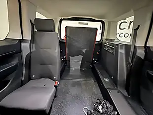 Used 2024 Ford Tourneo Connect Titanium Midnight Blue - Interior and Exterior details 20