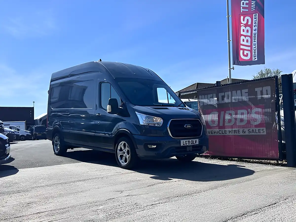 Used 2024 Ford Tourneo Custom Titanium Grey - Interior and Exterior details 8