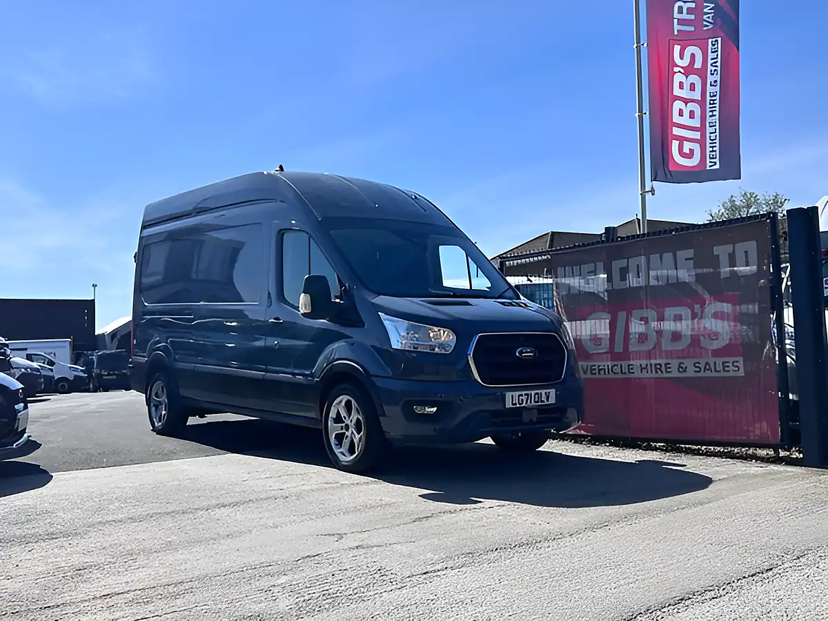 Used 2024 Ford Tourneo Custom Titanium Grey - Interior and Exterior details 9