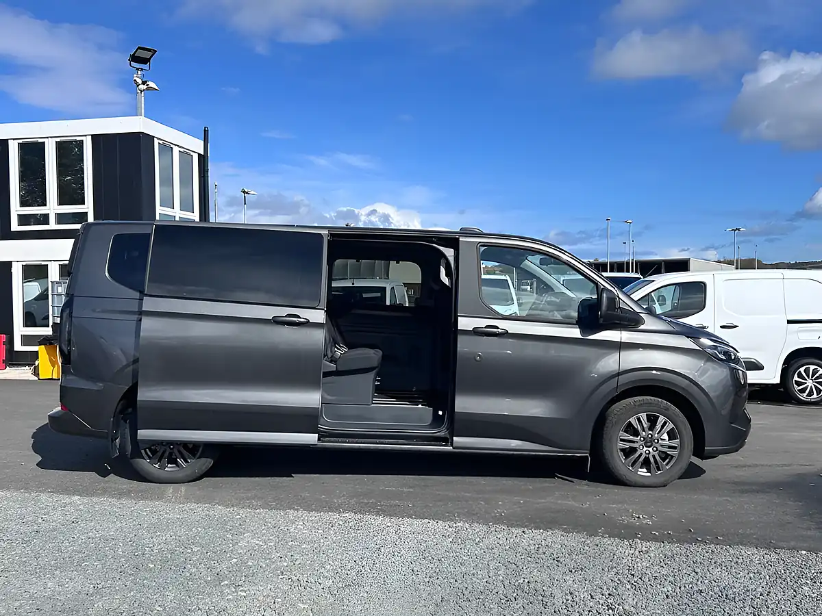 Used 2024 Ford Tourneo Custom Titanium Minibus Double Cab Grey - Interior and Exterior details 15