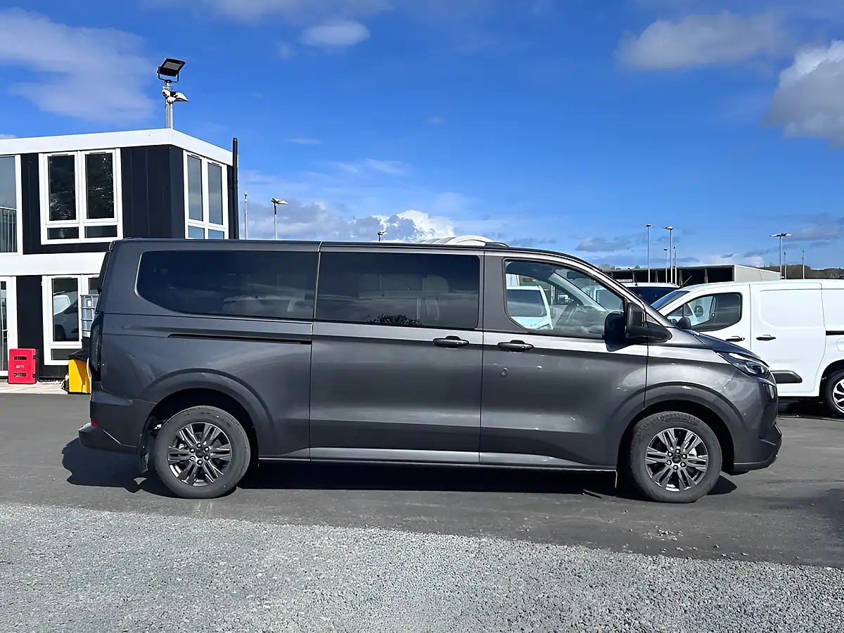 Used 2024 Ford Tourneo Custom Titanium Minibus Double Cab Grey - Interior and Exterior details 3