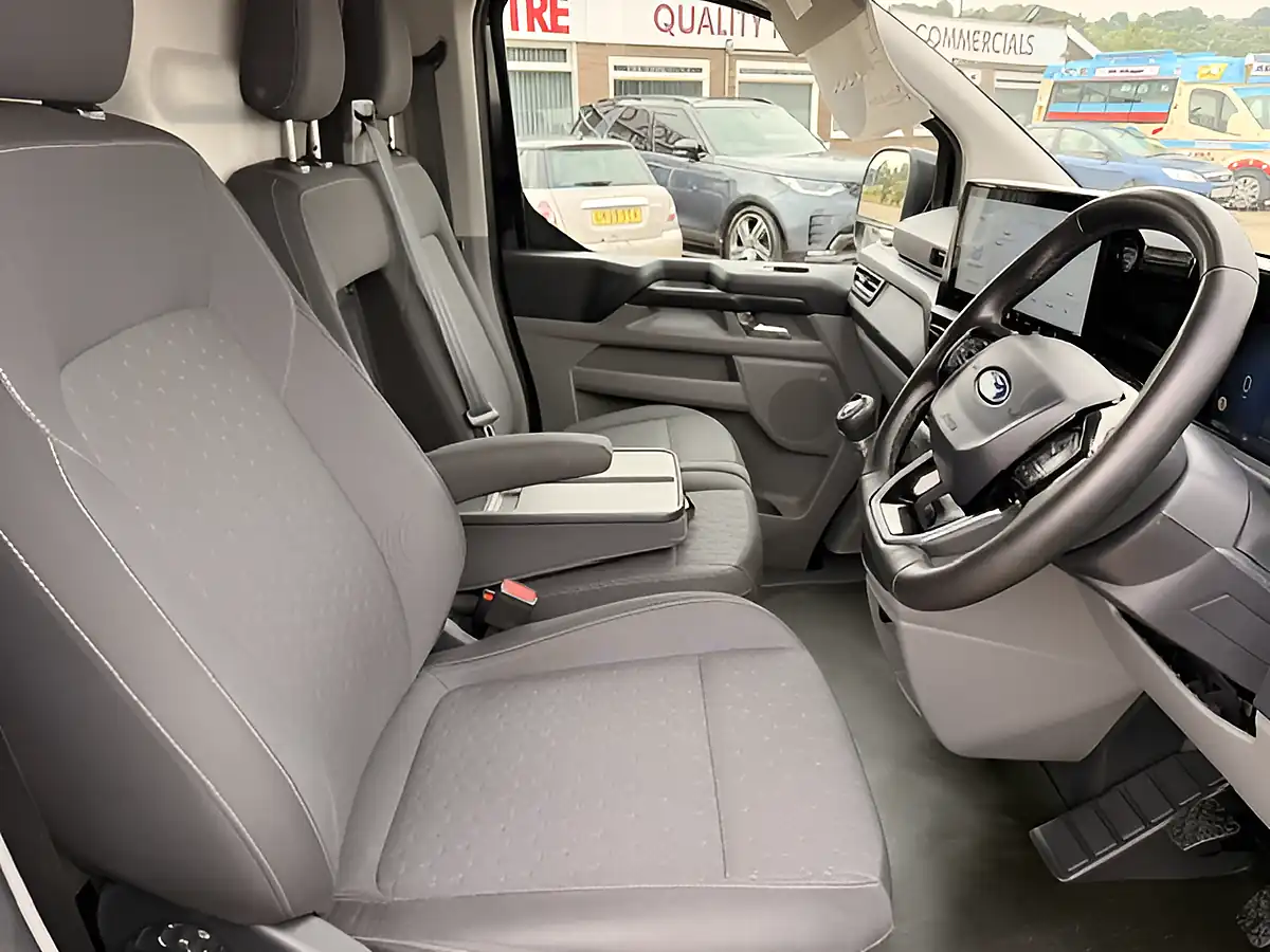 Used 2024 Ford Transit 280 Custom Limited Black - Interior and Exterior details 15