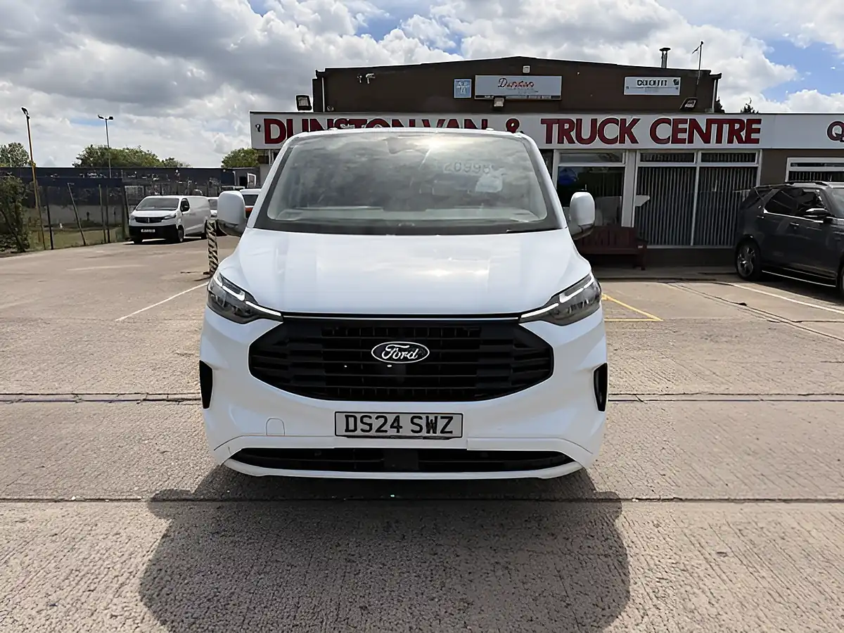 Used 2024 Ford Transit 280 Custom Limited White - Interior and Exterior details 12