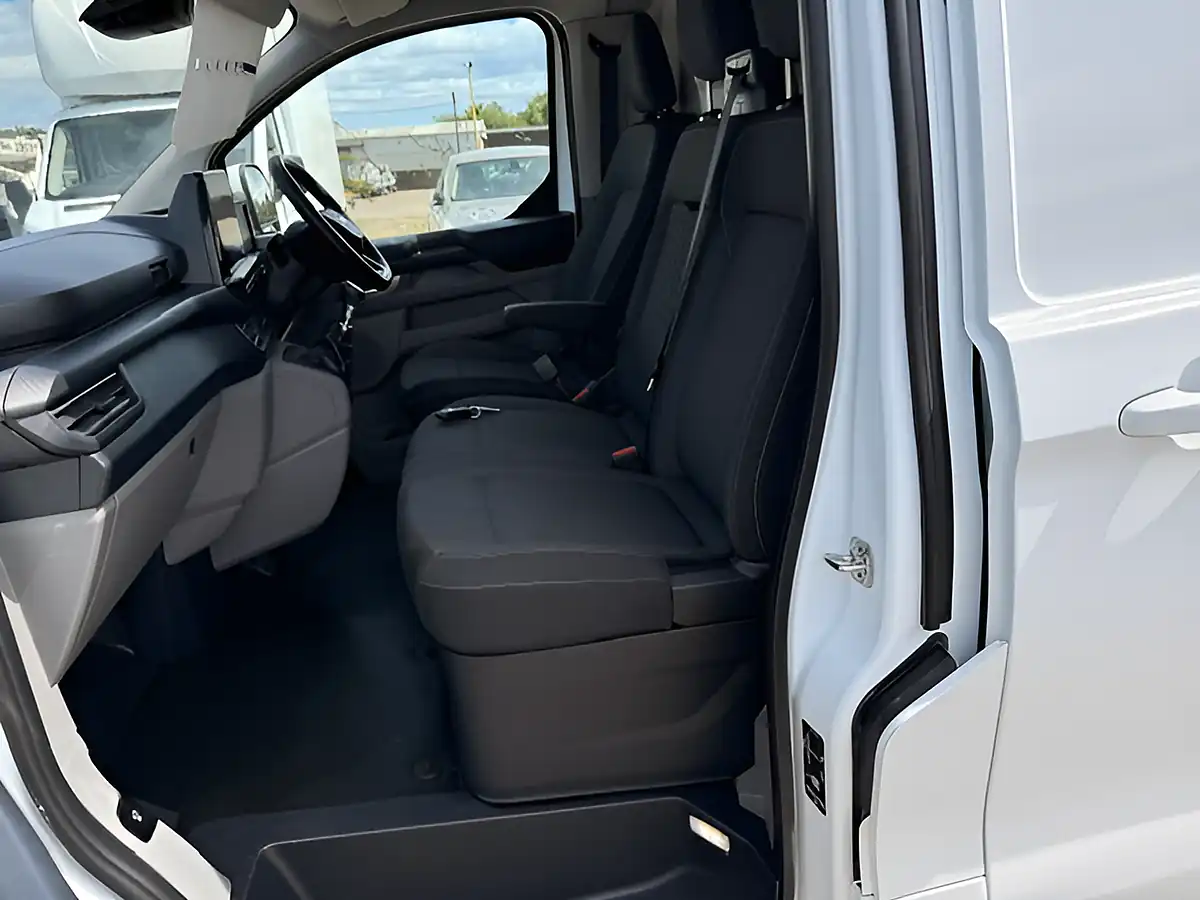Used 2024 Ford Transit 280 Custom Limited White - Interior and Exterior details 13