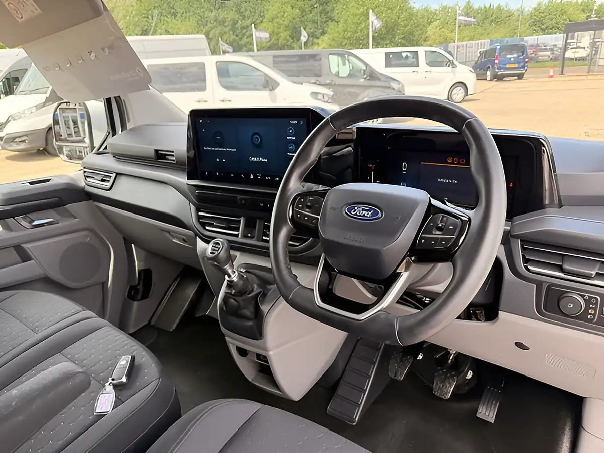 Used 2024 Ford Transit 280 Custom Limited White - Interior and Exterior details 18