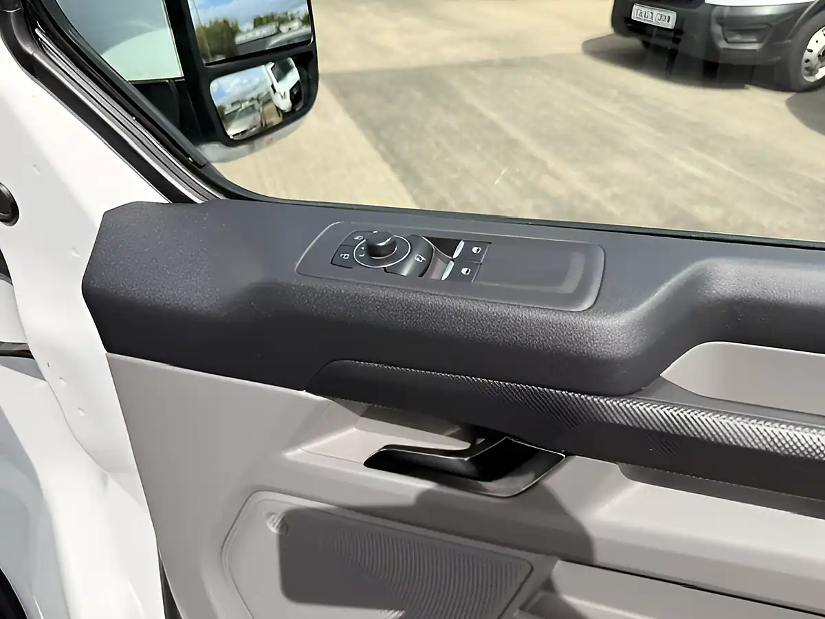 Used 2024 Ford Transit 280 Custom Limited White - Interior and Exterior details 19