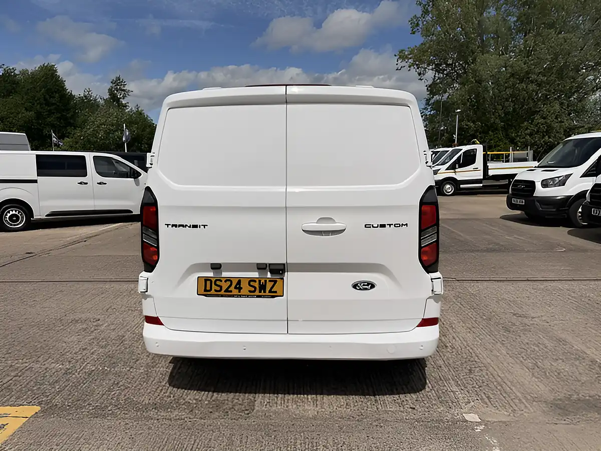 Used 2024 Ford Transit 280 Custom Limited White - Interior and Exterior details 4