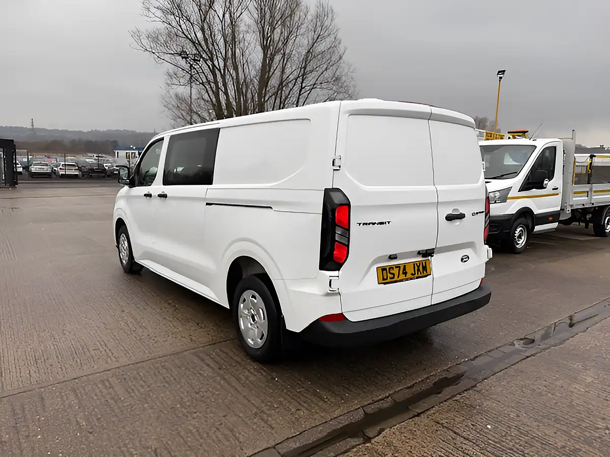 Used 2024 Ford Transit 300 Custom Trend White - Interior and Exterior details 7