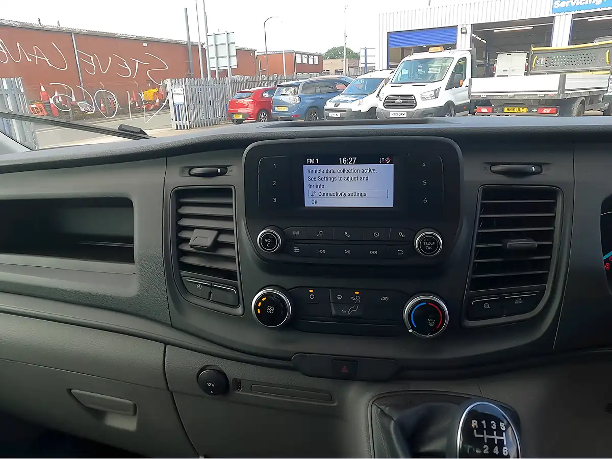 Used 2024 Ford Transit 350 L5 C/C Dropside - Interior and Exterior details 17