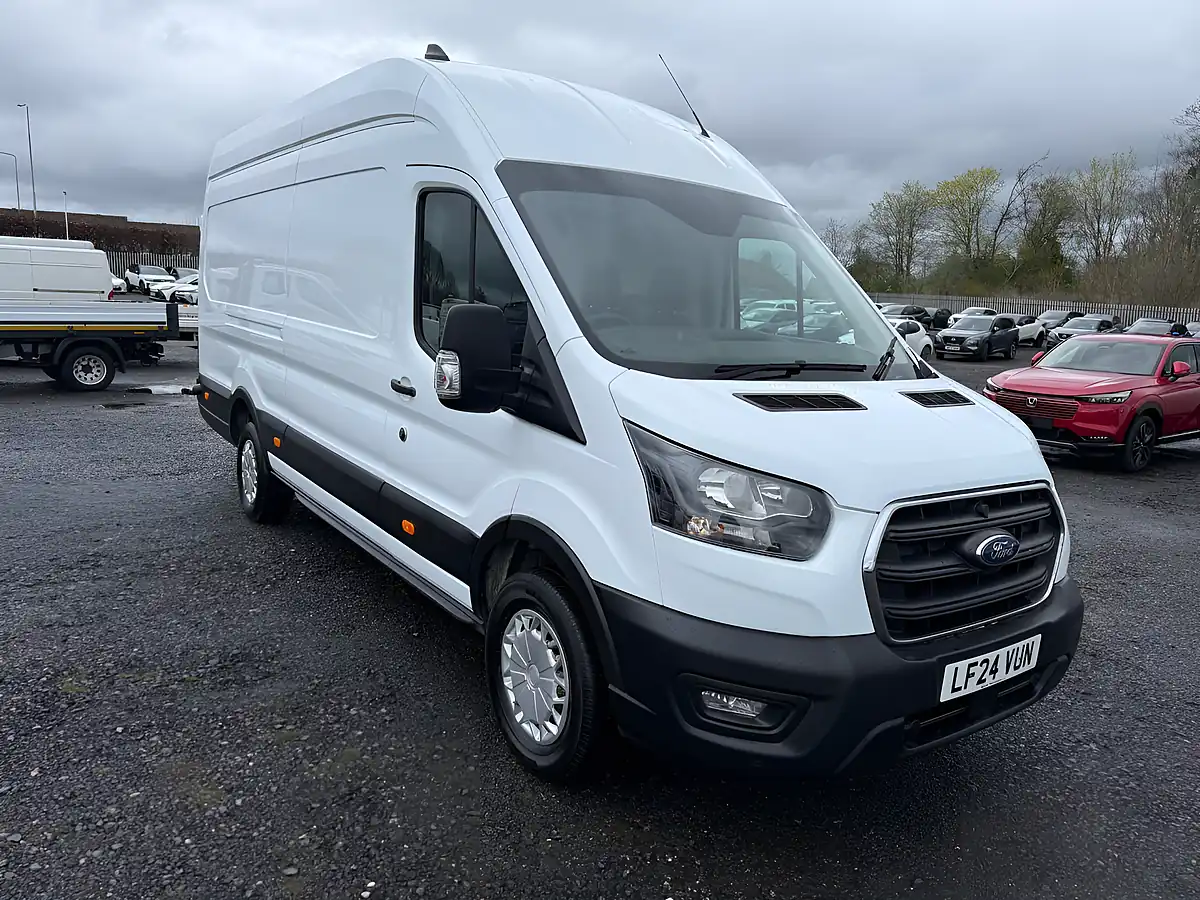 Used 2024 Ford Transit 350 Leader Frozen White - Front View