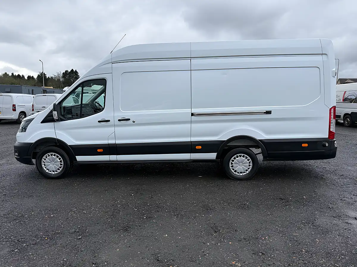 Used 2024 Ford Transit 350 Leader Frozen White - Interior and Exterior details 4
