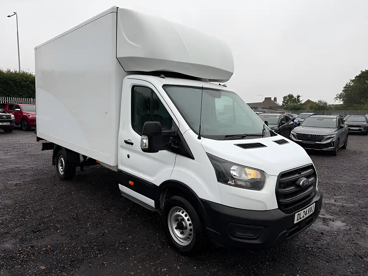 Used 2024 Ford Transit 350 Leader Luton White - Front View