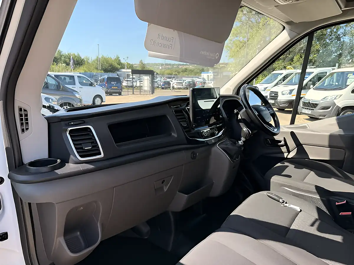 Used 2024 Ford Transit 350 Limited White - Interior and Exterior details 12