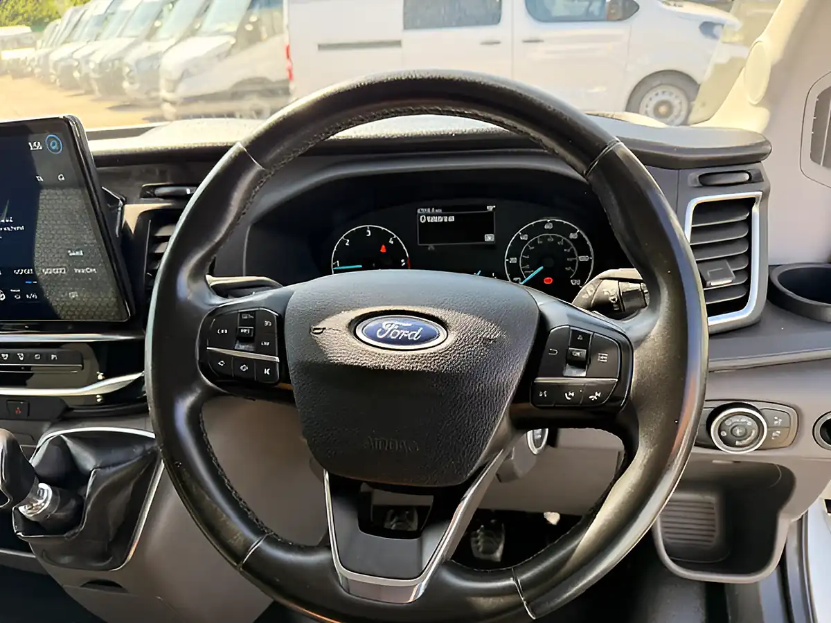 Used 2024 Ford Transit 350 Limited White - Interior and Exterior details 17