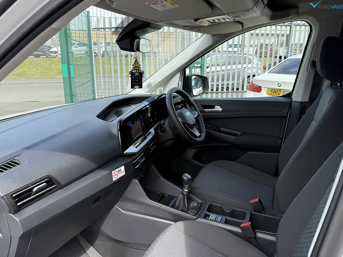 Used 2024 Ford Transit Connect Limited White - Interior and Exterior details 5