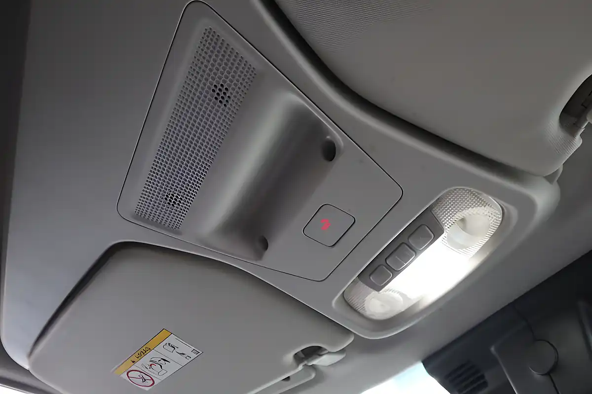 Used 2024 Ford Transit Courier Active White - Interior and Exterior details 19