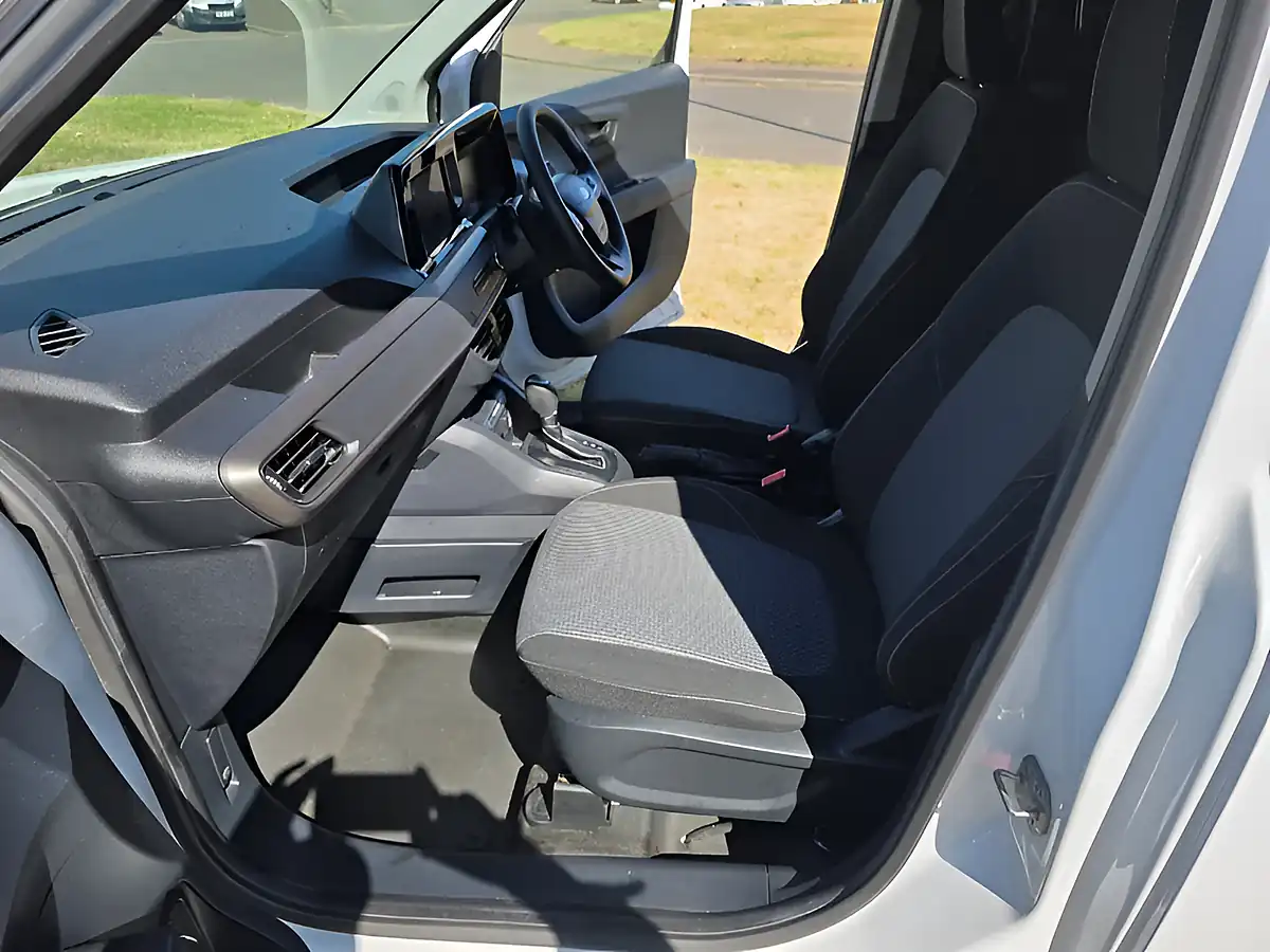 Used 2024 Ford Transit Courier Panel Van White - Interior and Exterior details 10