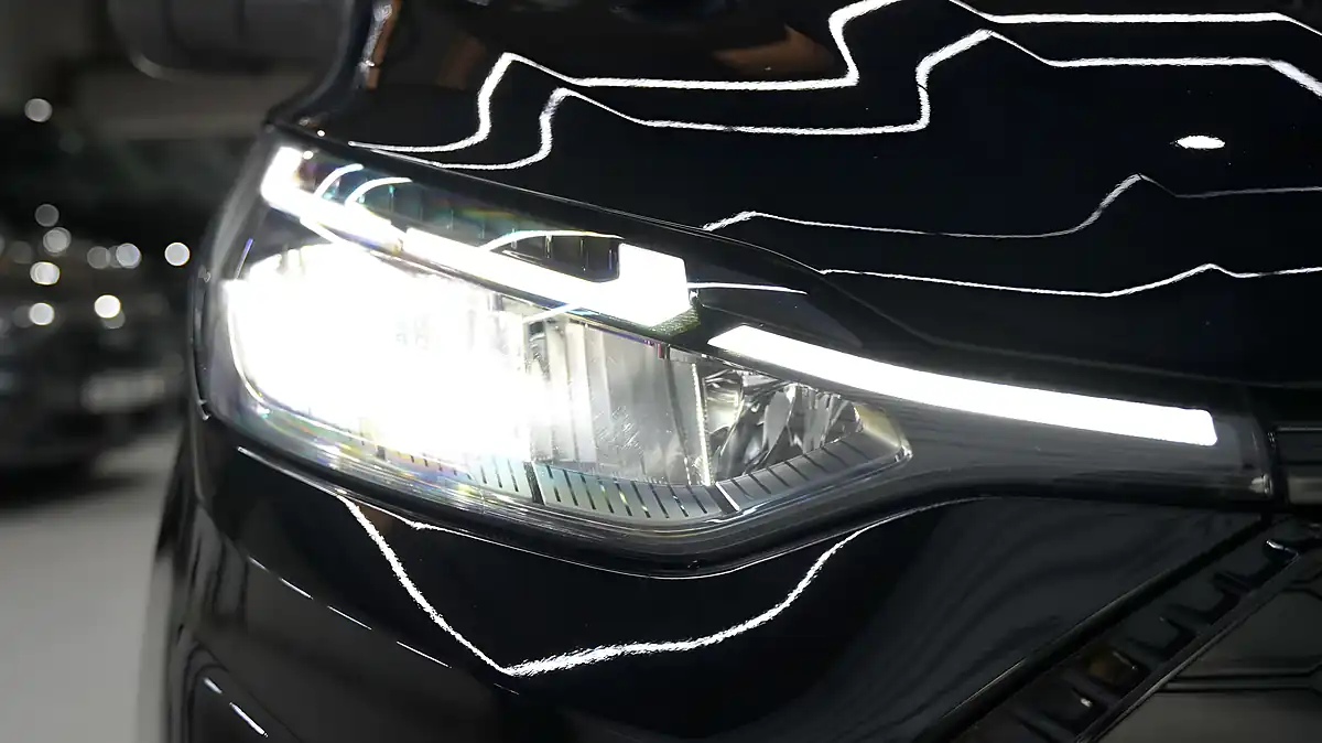 Used 2024 Ford Transit Custom 280 Limited Agate Black (metallic Colour) - Interior and Exterior details 11