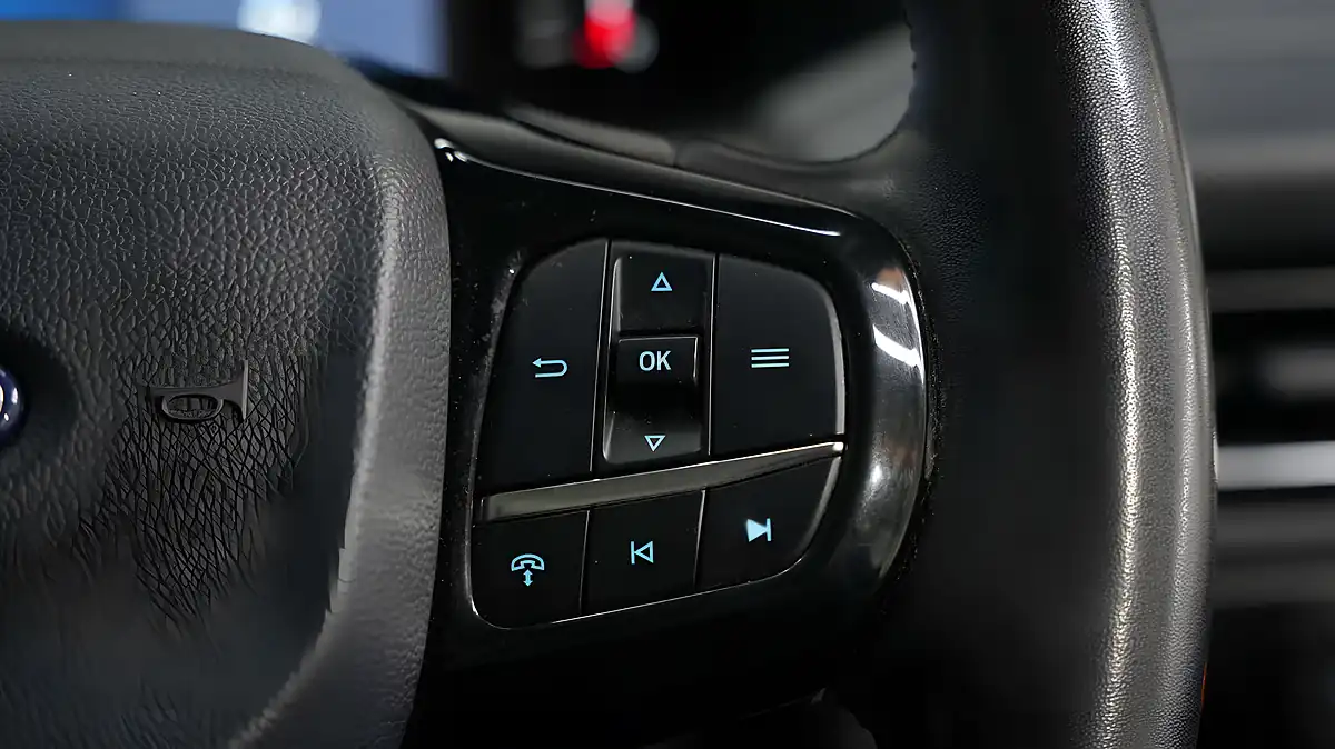 Used 2024 Ford Transit Custom 280 Limited Agate Black (metallic Colour) - Interior and Exterior details 14
