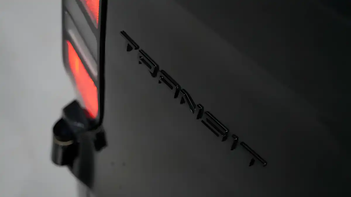 Used 2024 Ford Transit Custom 280 Limited Agate Black (metallic Colour) - Interior and Exterior details 7