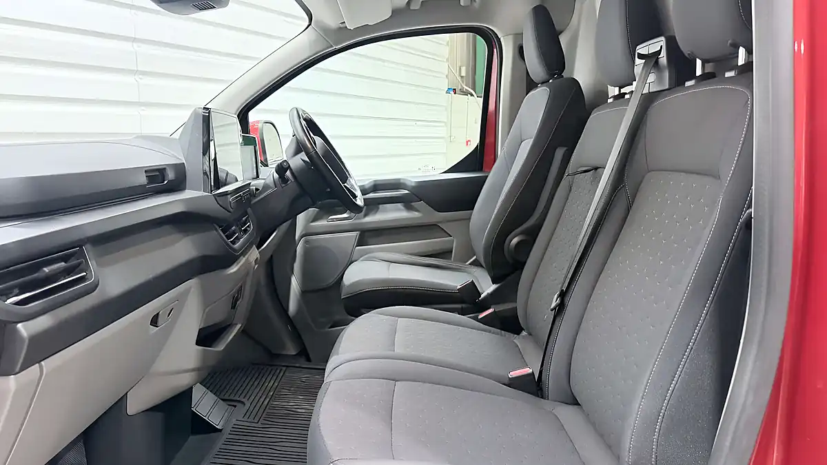 Used 2024 Ford Transit Custom 280 Limited Artisan Red - Interior and Exterior details 16