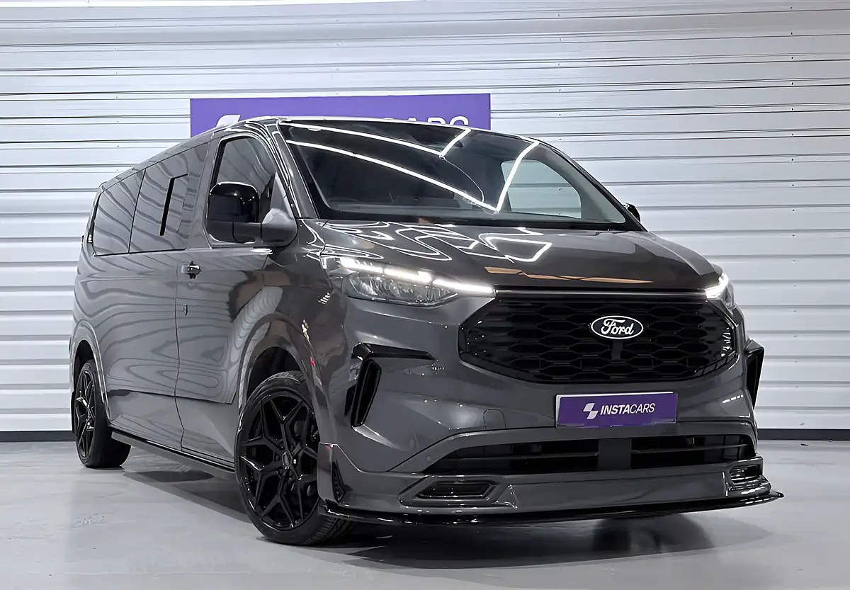 Used 2024 Ford Transit Custom 300 Limited Magnetic - Front View