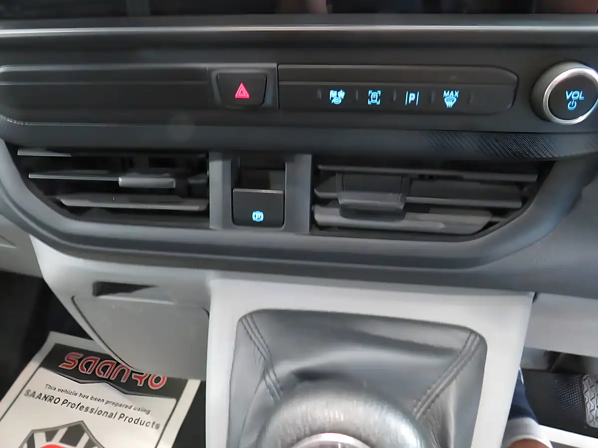 Used 2024 Ford Transit Custom 300 Trend L2 White - Interior and Exterior details 10