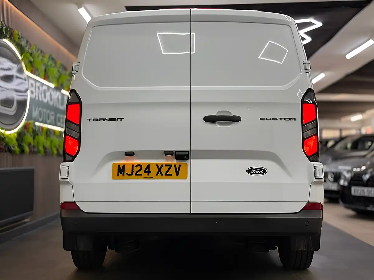 Used 2024 Ford Transit Custom 300 Trend L2H1 P/V White - Interior and Exterior details 10