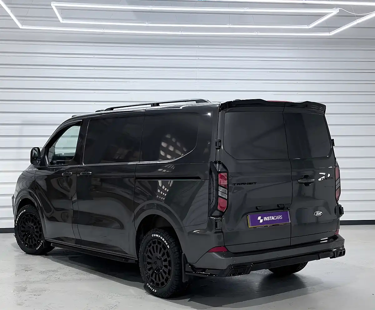 Used 2024 Ford Transit Custom 320 Limited Magnetic - Interior and Exterior details 10