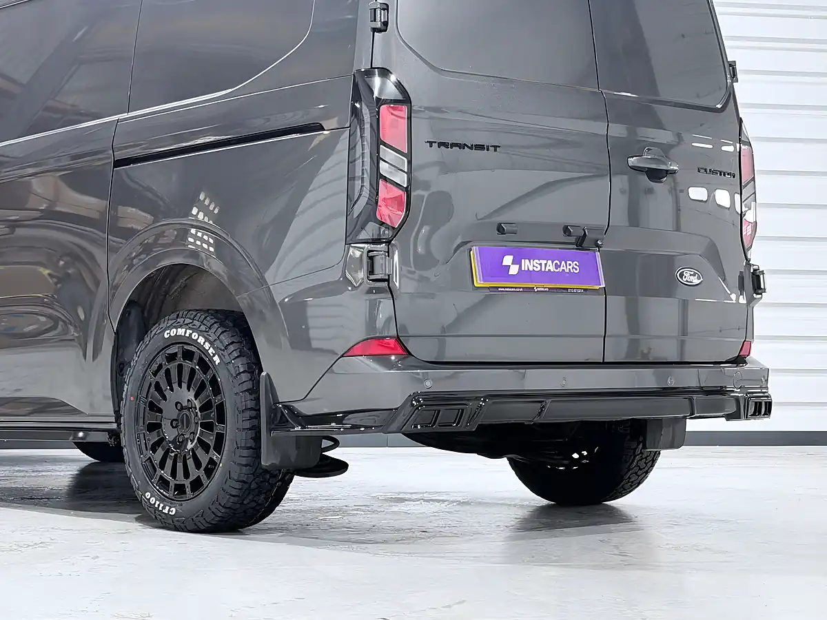 Used 2024 Ford Transit Custom 320 Limited Magnetic - Interior and Exterior details 14