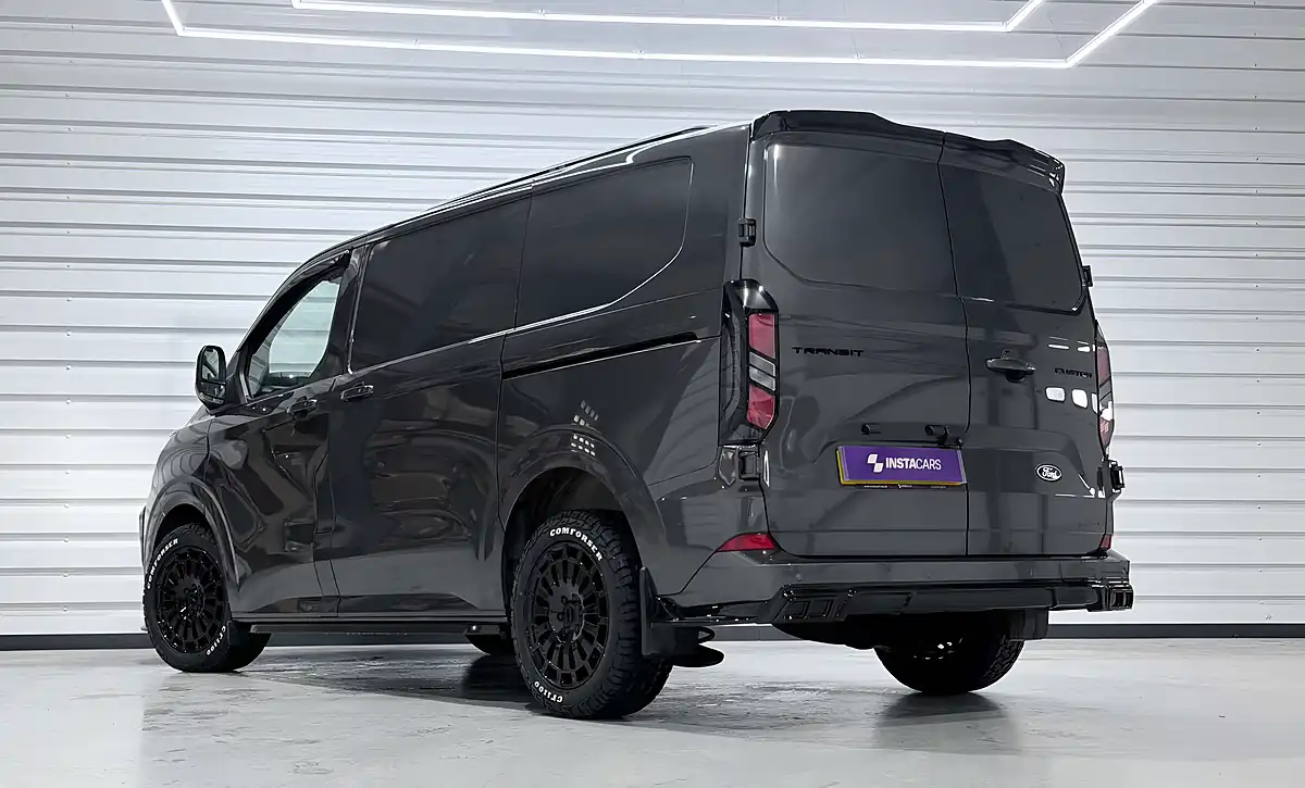 Used 2024 Ford Transit Custom 320 Limited Magnetic - Interior and Exterior details 15