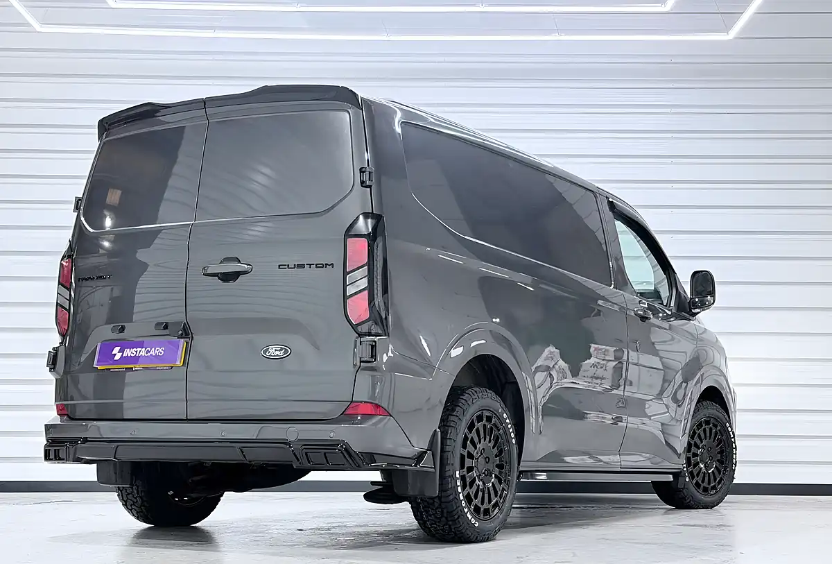 Used 2024 Ford Transit Custom 320 Limited Magnetic - Interior and Exterior details 16