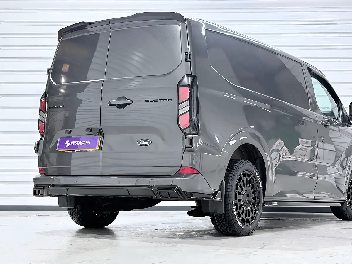 Used 2024 Ford Transit Custom 320 Limited Magnetic - Interior and Exterior details 17