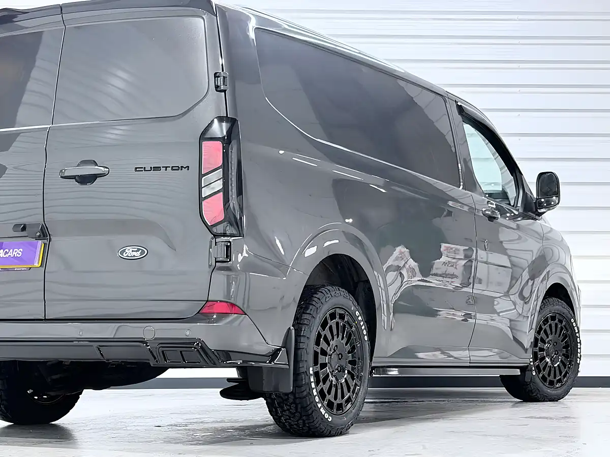 Used 2024 Ford Transit Custom 320 Limited Magnetic - Interior and Exterior details 19