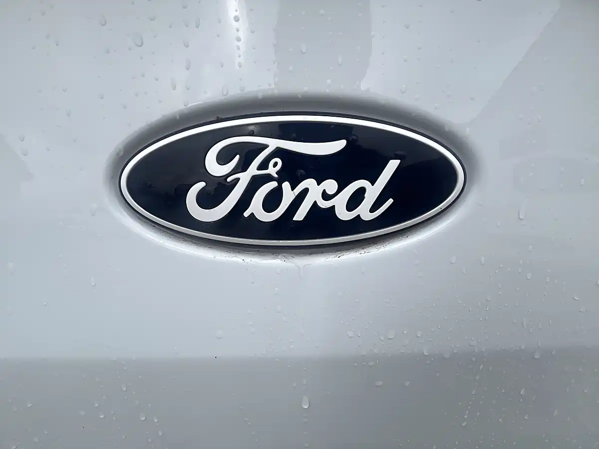 Used 2024 Ford Transit Custom Leader Van White - Interior and Exterior details 20