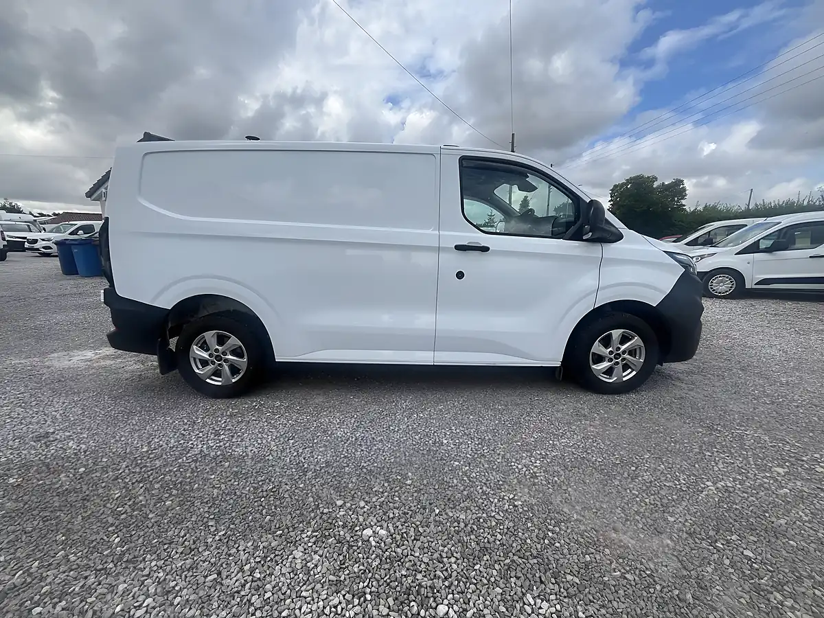Used 2024 Ford Transit Custom Leader Van White - Interior and Exterior details 9