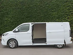 Used 2024 Ford Transit Custom Limited Frozen White - Interior and Exterior details 12